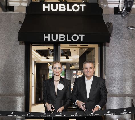 Hublot opens new stand.